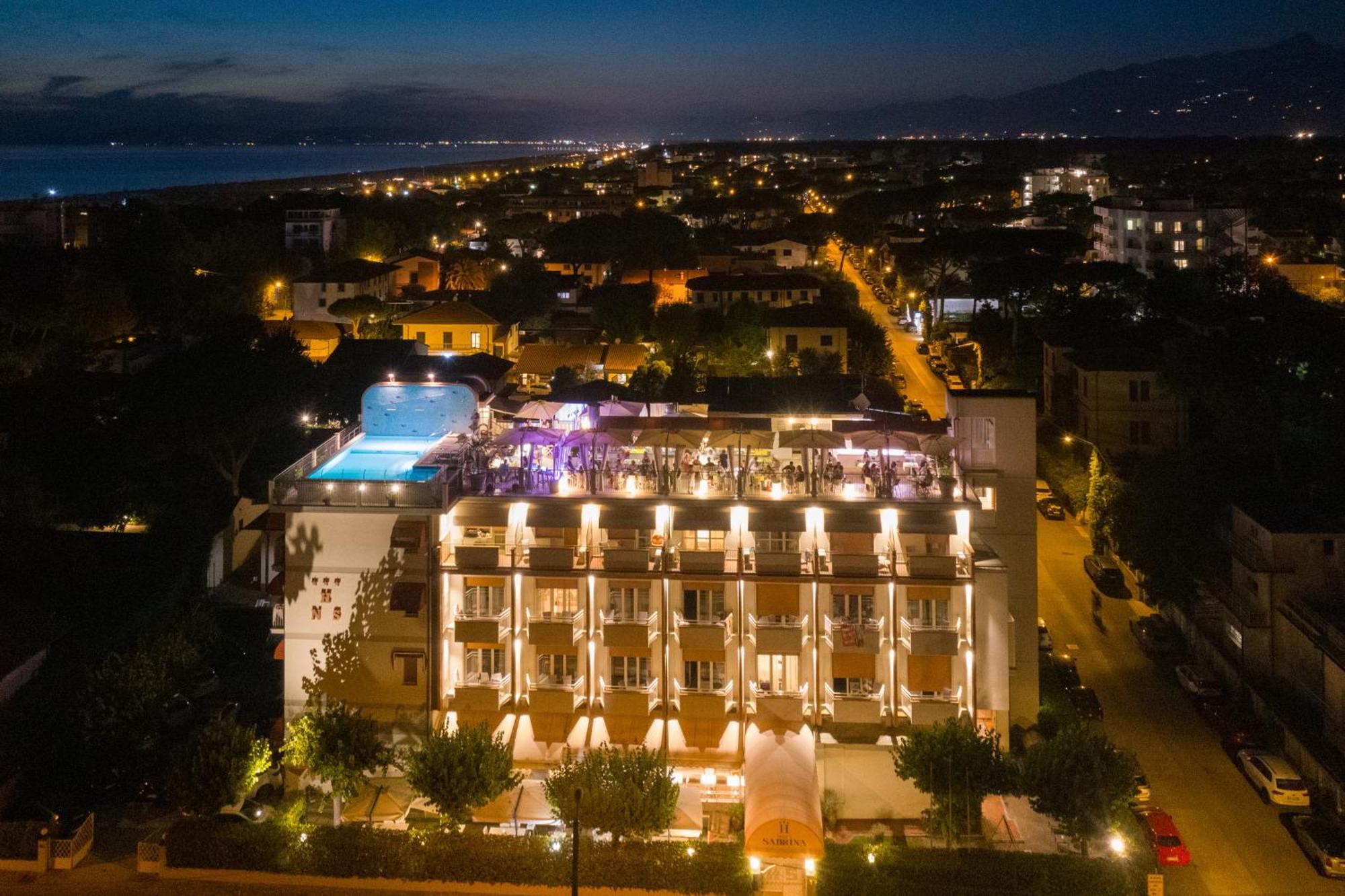 Hotel Nuova Sabrina Marina di Pietrasanta Exterior photo