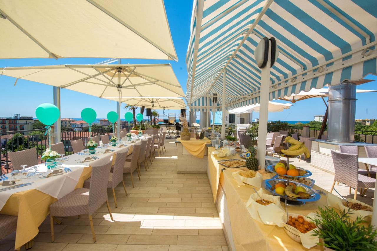Hotel Nuova Sabrina Marina di Pietrasanta Exterior photo